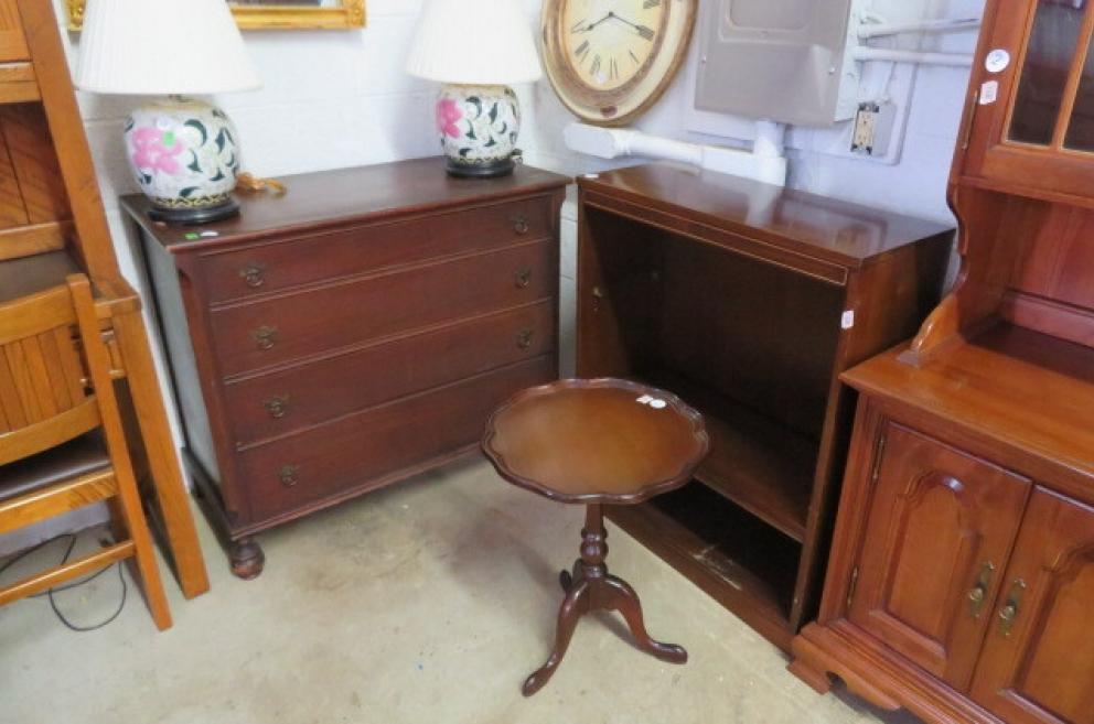 Image for Last Auction of the Year!