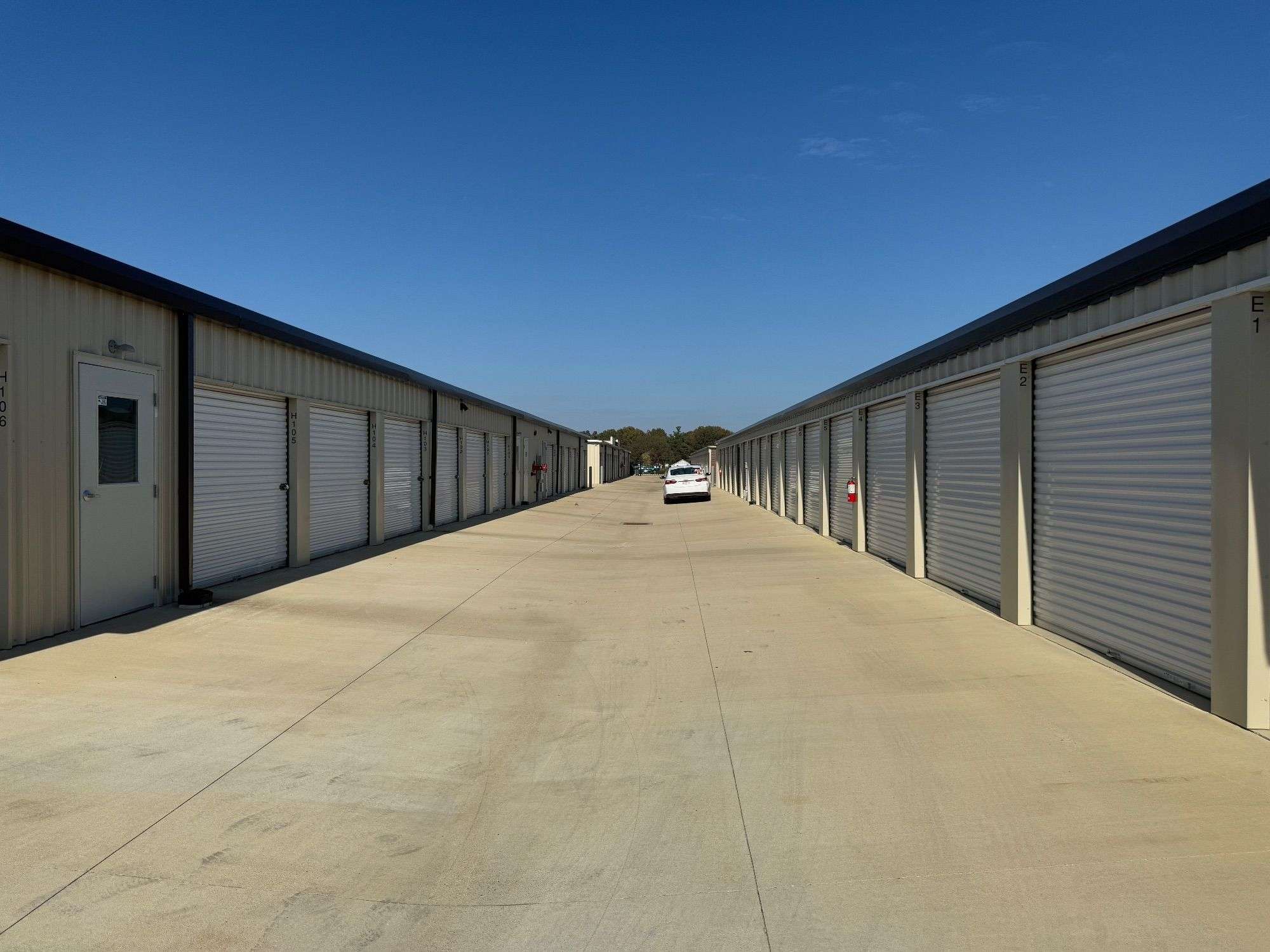 Need Space Storage - 5281 Hacks Cross Rd., Olive Branch, MS