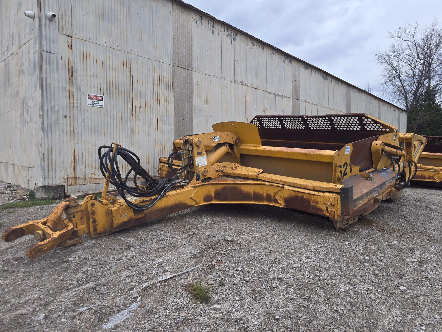 2006 John Deere 1812C Scraper at Sexton Auctioneers auction