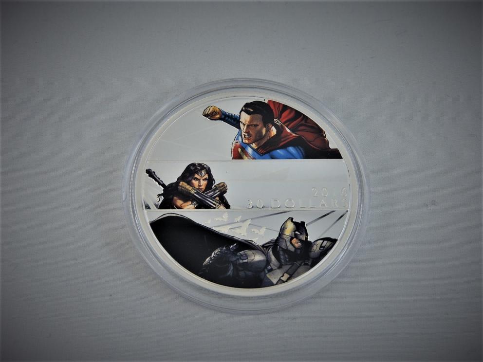 Image for SUPER HEROS TM The Trinity Superman Batman and Wonder Woman