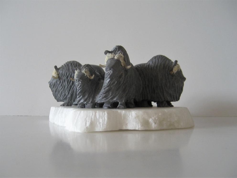 Image for INUIT CARVING CANADIAN NORTH CREATIONS