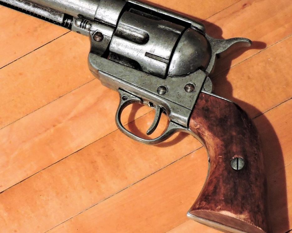 Image for REPLICA WESTERN DECORATIVE HAND GUN FOR DISPLAY