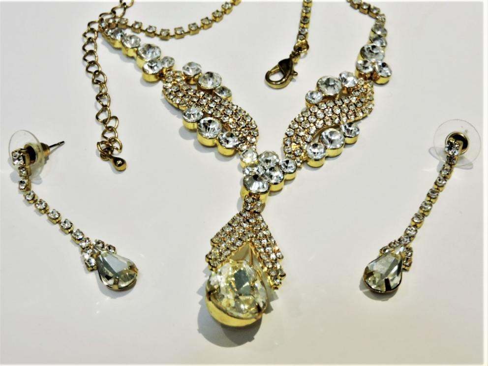 Image for “SELL OFF FASHION JEWELRY” “FINAL RETAIL INVENTORY CLEAR OUT” #1649