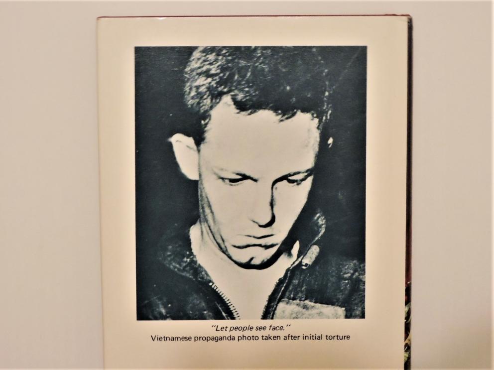 Image for “i’m no hero” BY Charlie Plumb - The Book