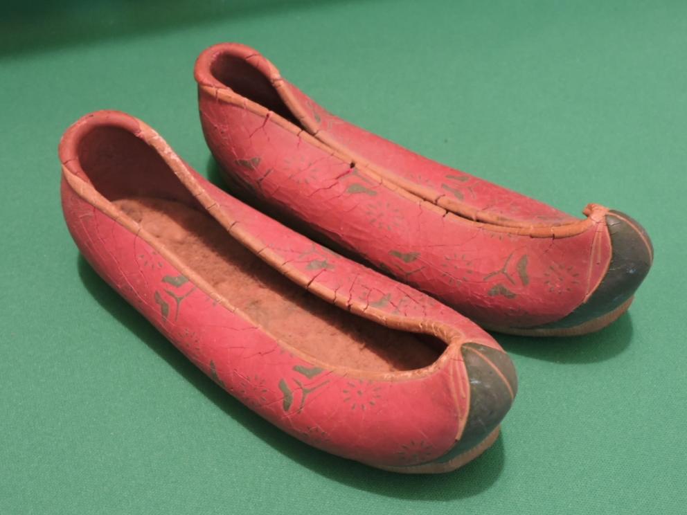 Image for Korean Shoes Arrived in Canada Post Korean War