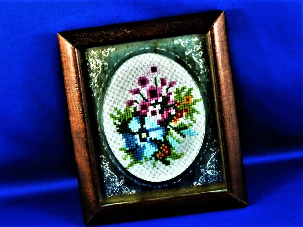 Image for Vintage Cross-Stitch - Framed Floral Designs