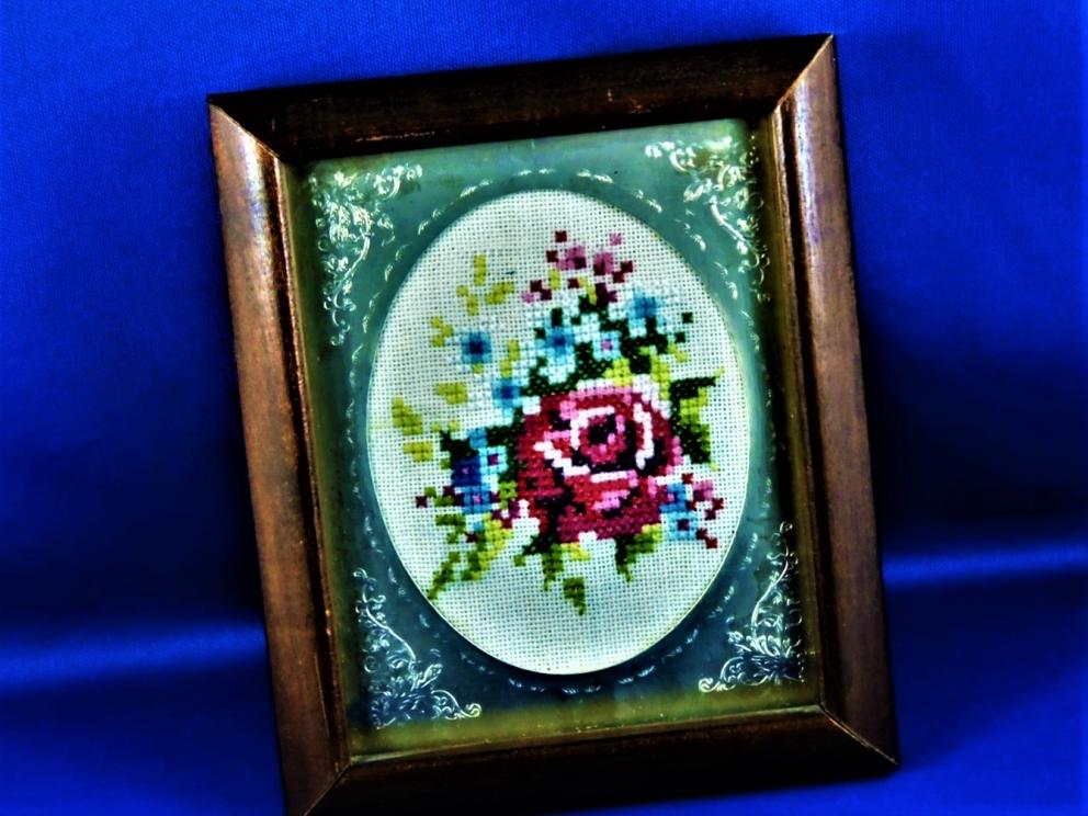 Image for Vintage Cross-Stitch - Framed Floral Designs