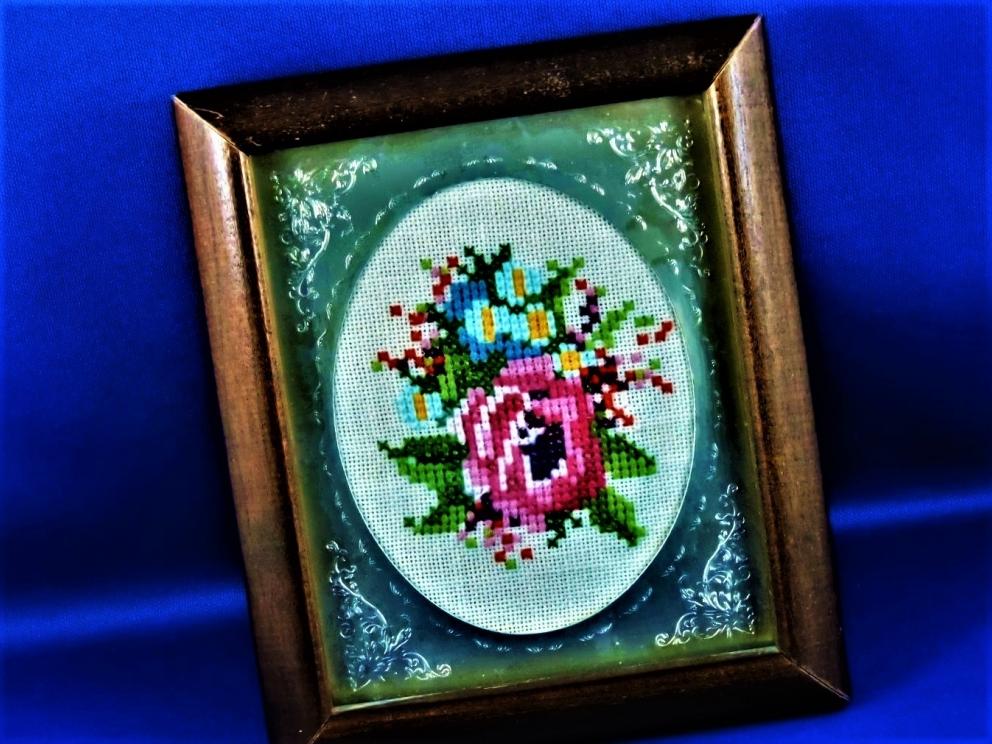 Image for Vintage Cross-Stitch - Framed Floral Designs