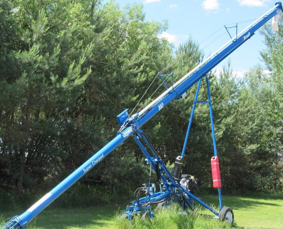 Image for Brandt Auger 51 Feet - Rural Municipality of Dufferin