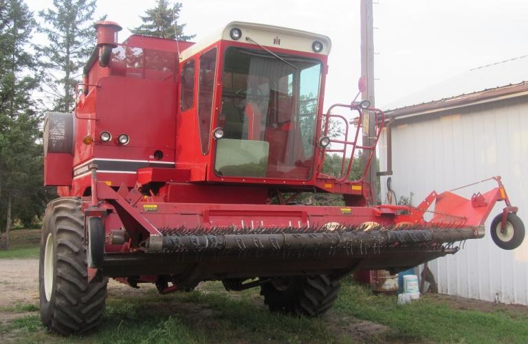 Image for International Combine - Model 1480 - Rural Municipality of Dufferin