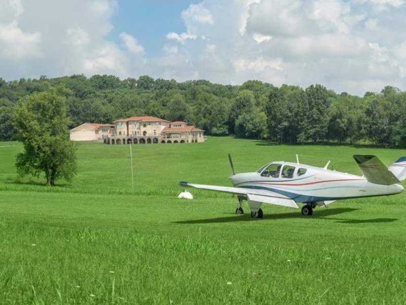 Image for Fly-In Luxury Estate in Shelbyville, Tennessee