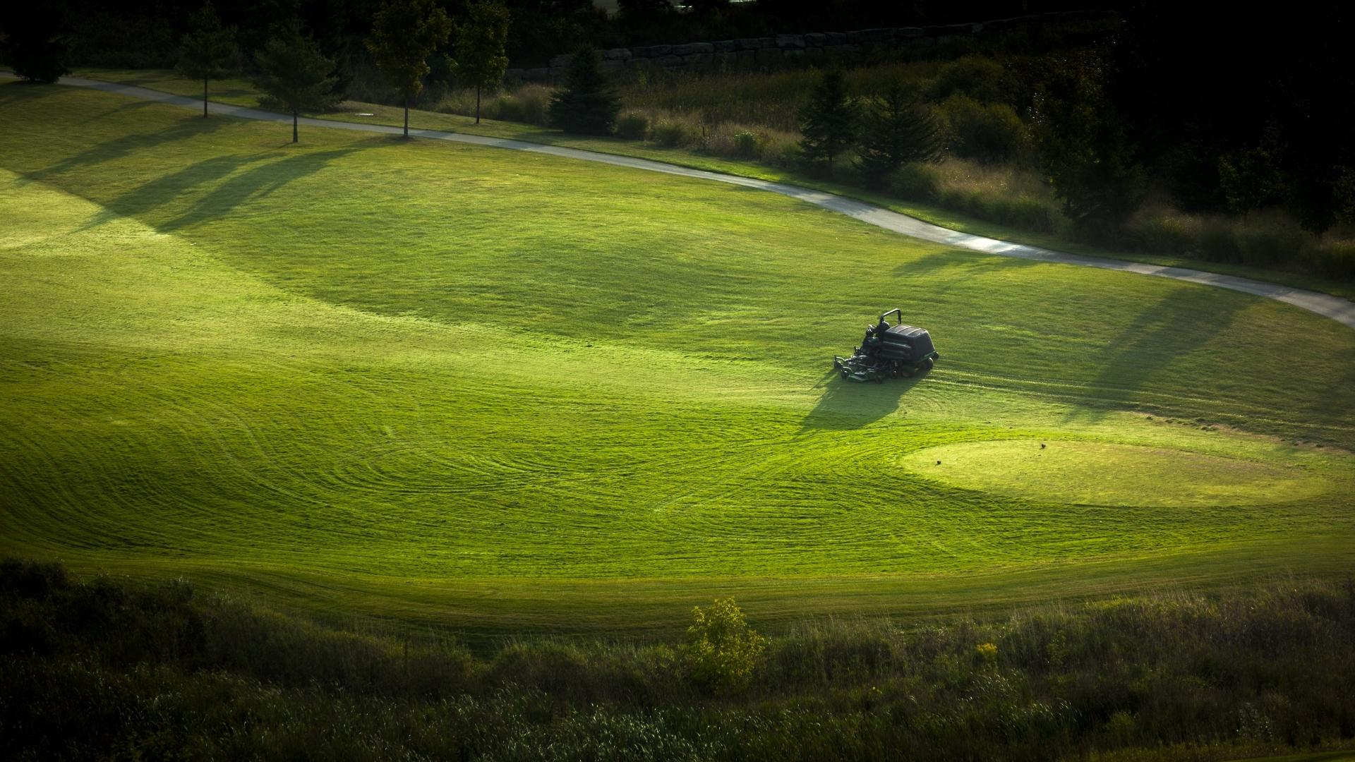 Auctions and Daily Retail Inventory