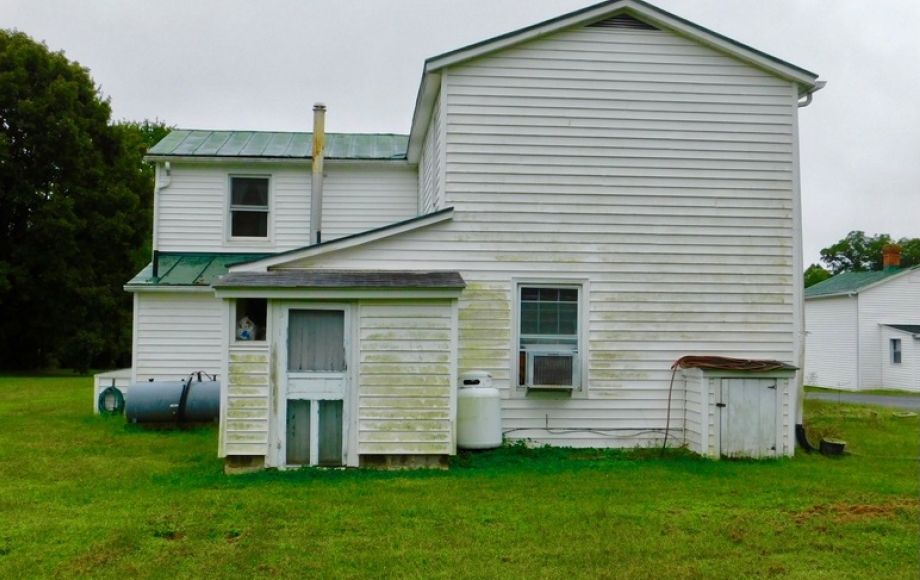 5 BR Farm House & Several Outbuildings on 14 +/ Acres in Orange Co., VA