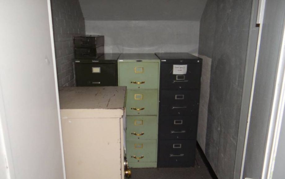 RETAIL BANK BUILDING in FEDERALSBURG, ONLY AUCTION!!